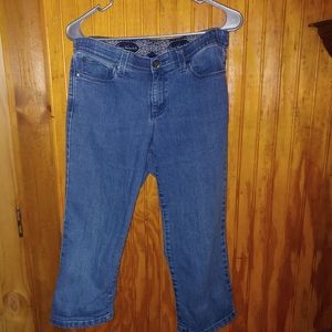 Gloria Vanderbilt denium capris